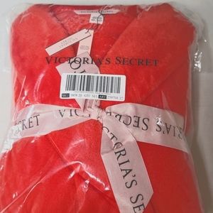 Victoria Secret Red Bath Robe NWT